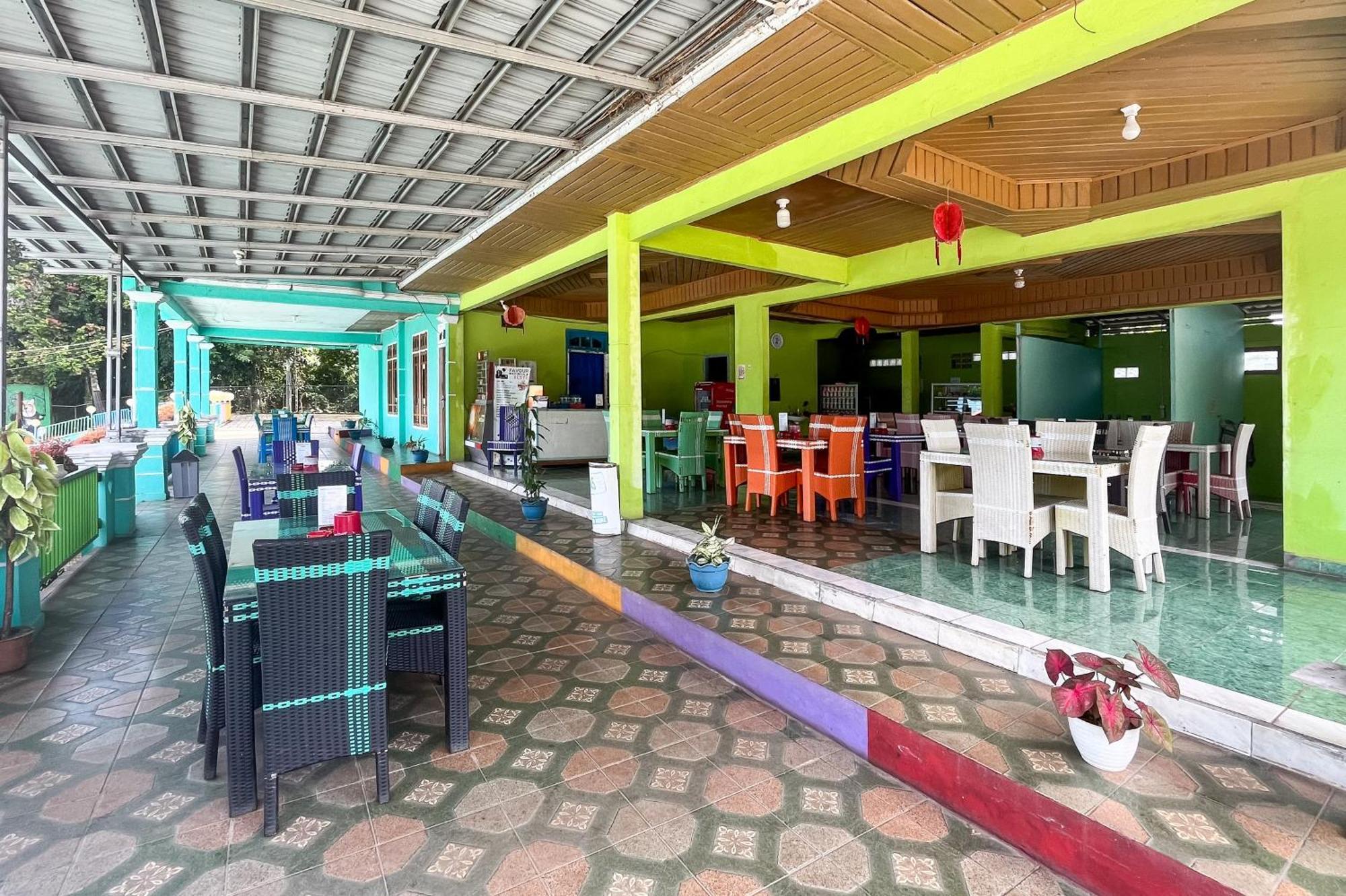 Reddoorz At Villa Waterfun Favour Pagar Alam Pagaralam Exterior photo
